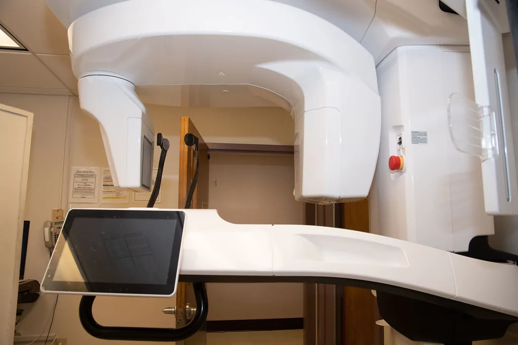 Equipo de radiología dental 3D con pantalla táctil